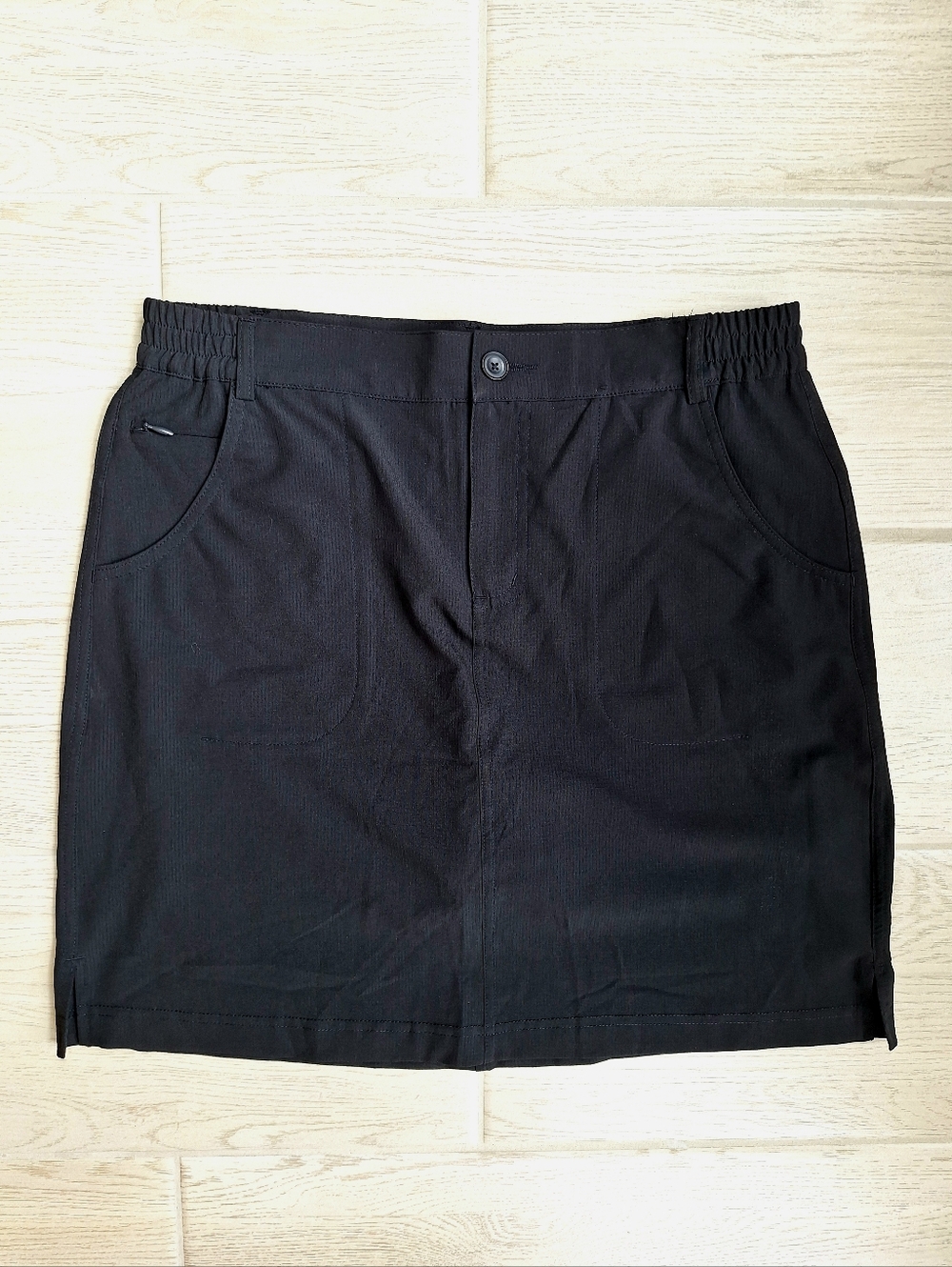 Tilley Women's Lightweight Nylon Black Trek Skort With Pockets Size Medium